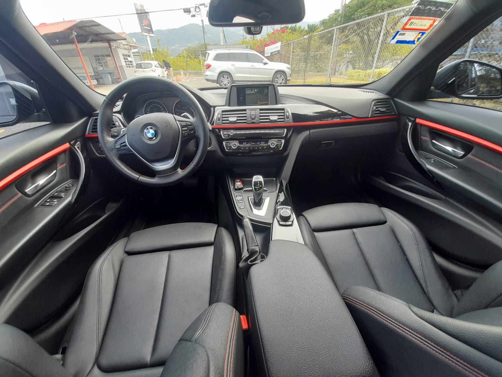 BMW 330 SPORT