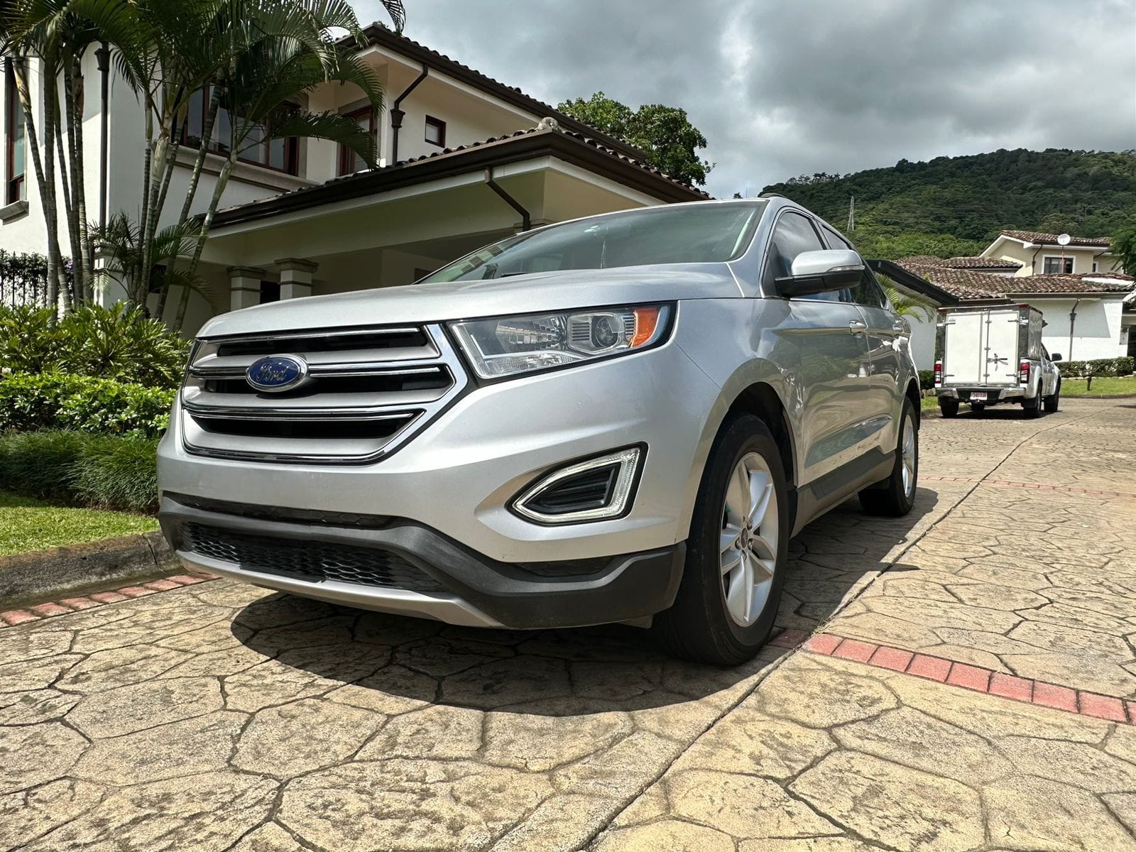 FORD EDGE