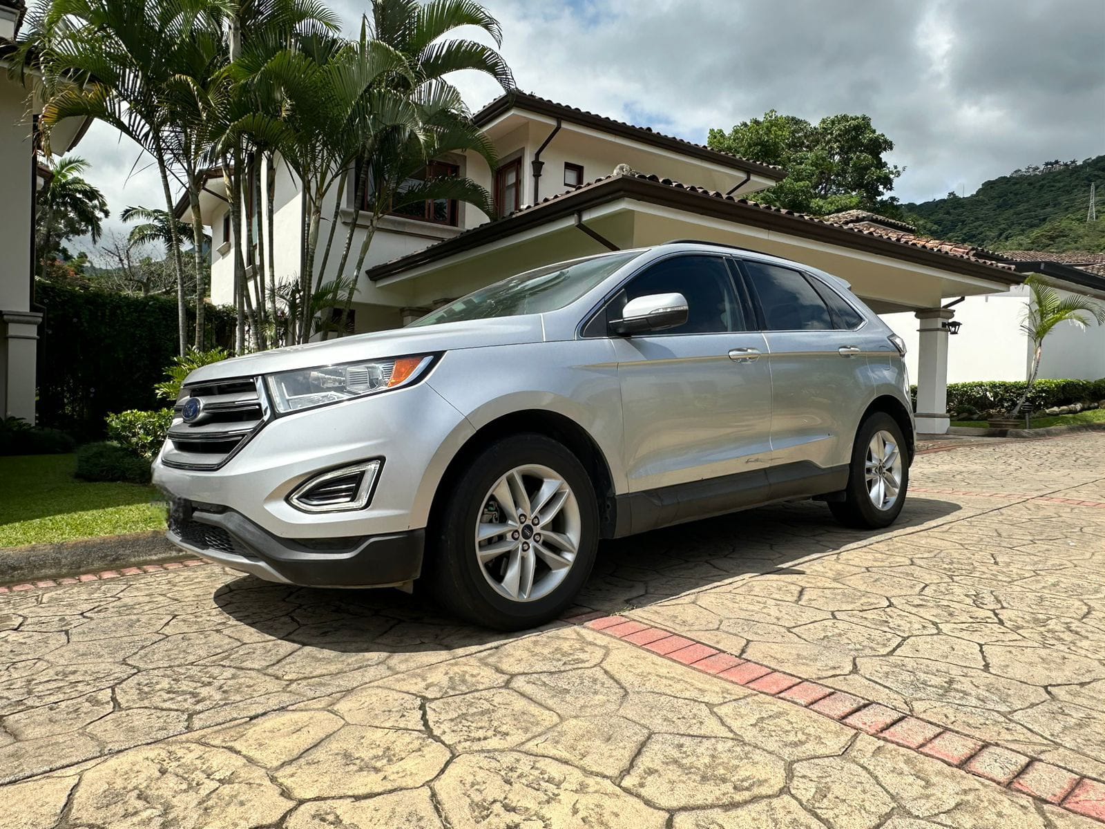 FORD EDGE