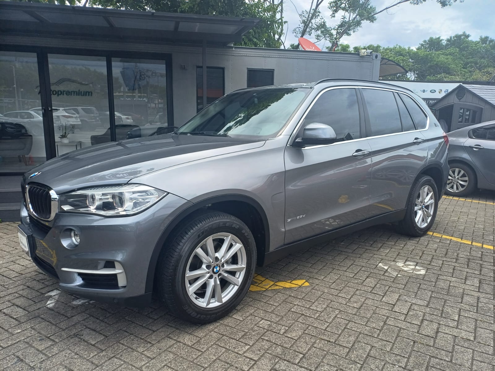 BMW X5 S-DRIVE