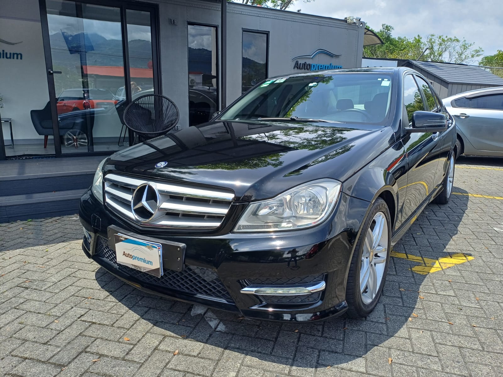 MERCEDES BENZ C 200