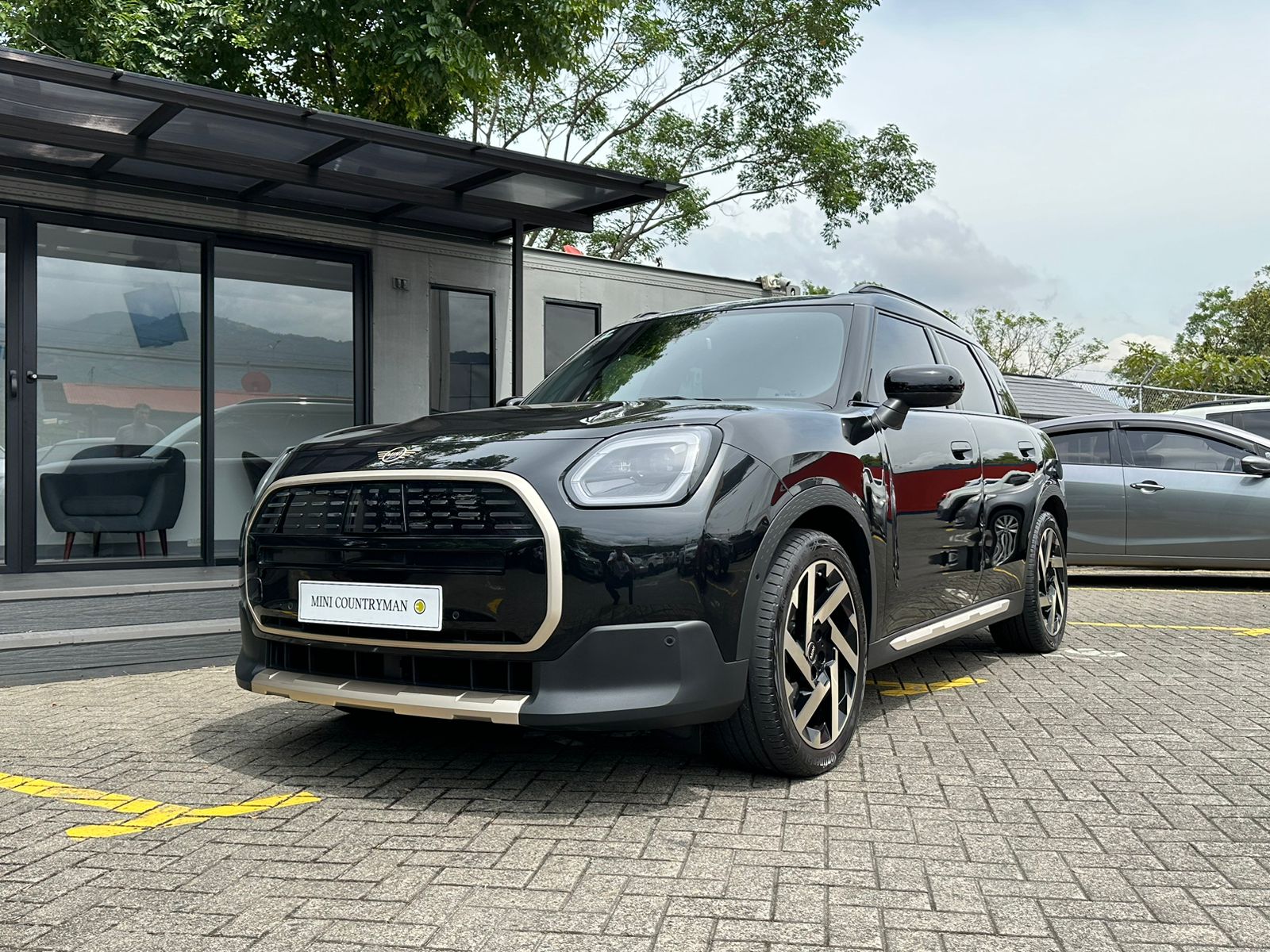 MINI COOPER COUNTRYMAN E