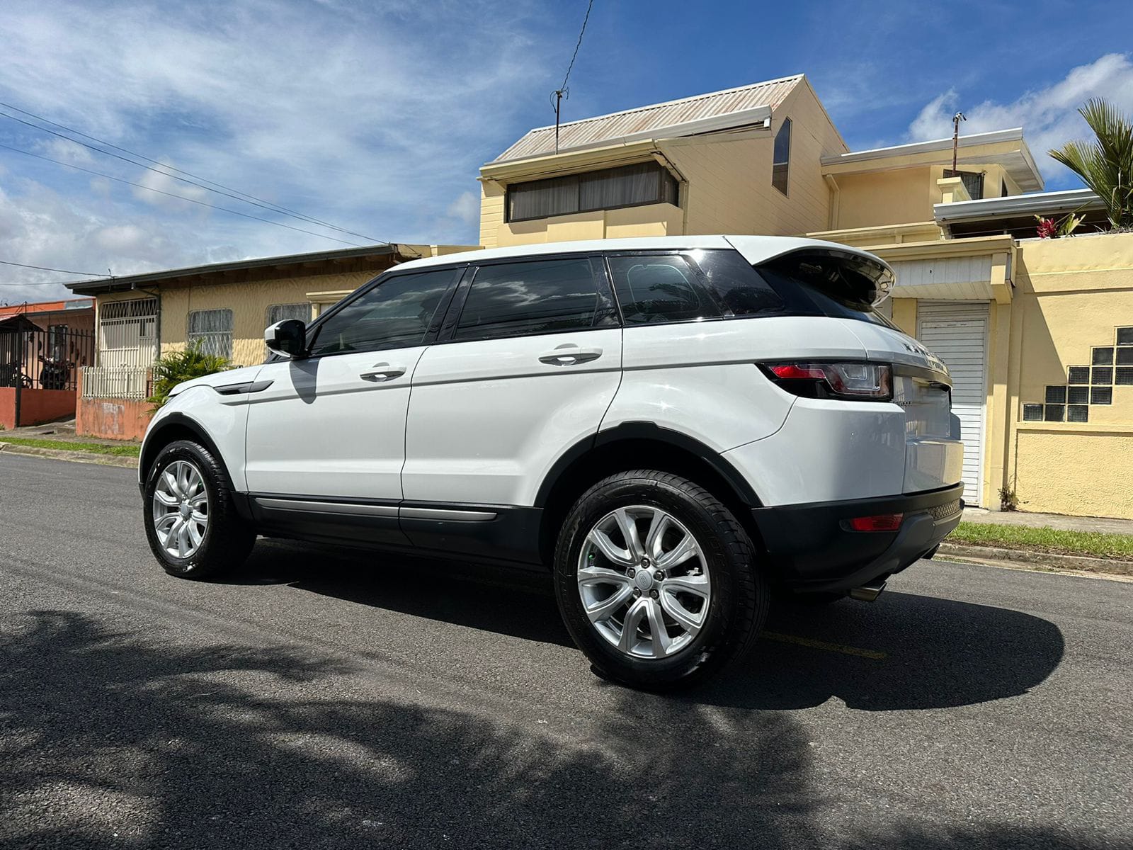 RANGE ROVER EVOQUE