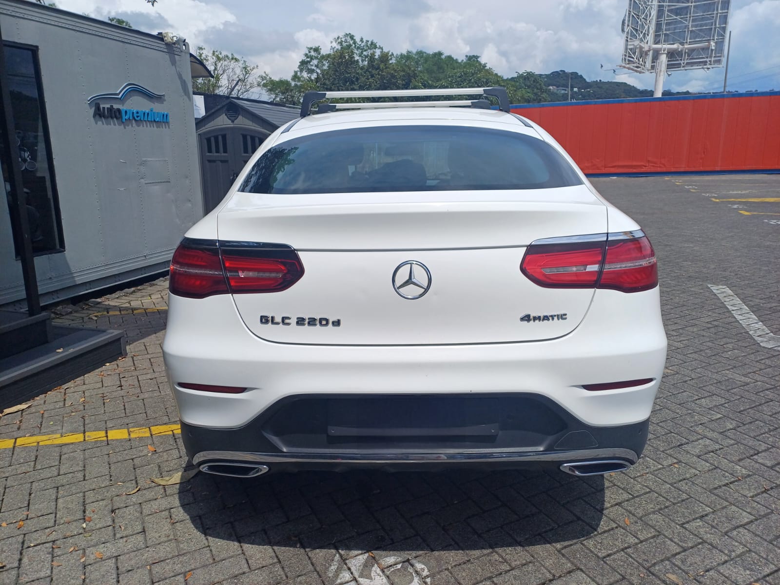 MB GLC 220D COUPE 4M