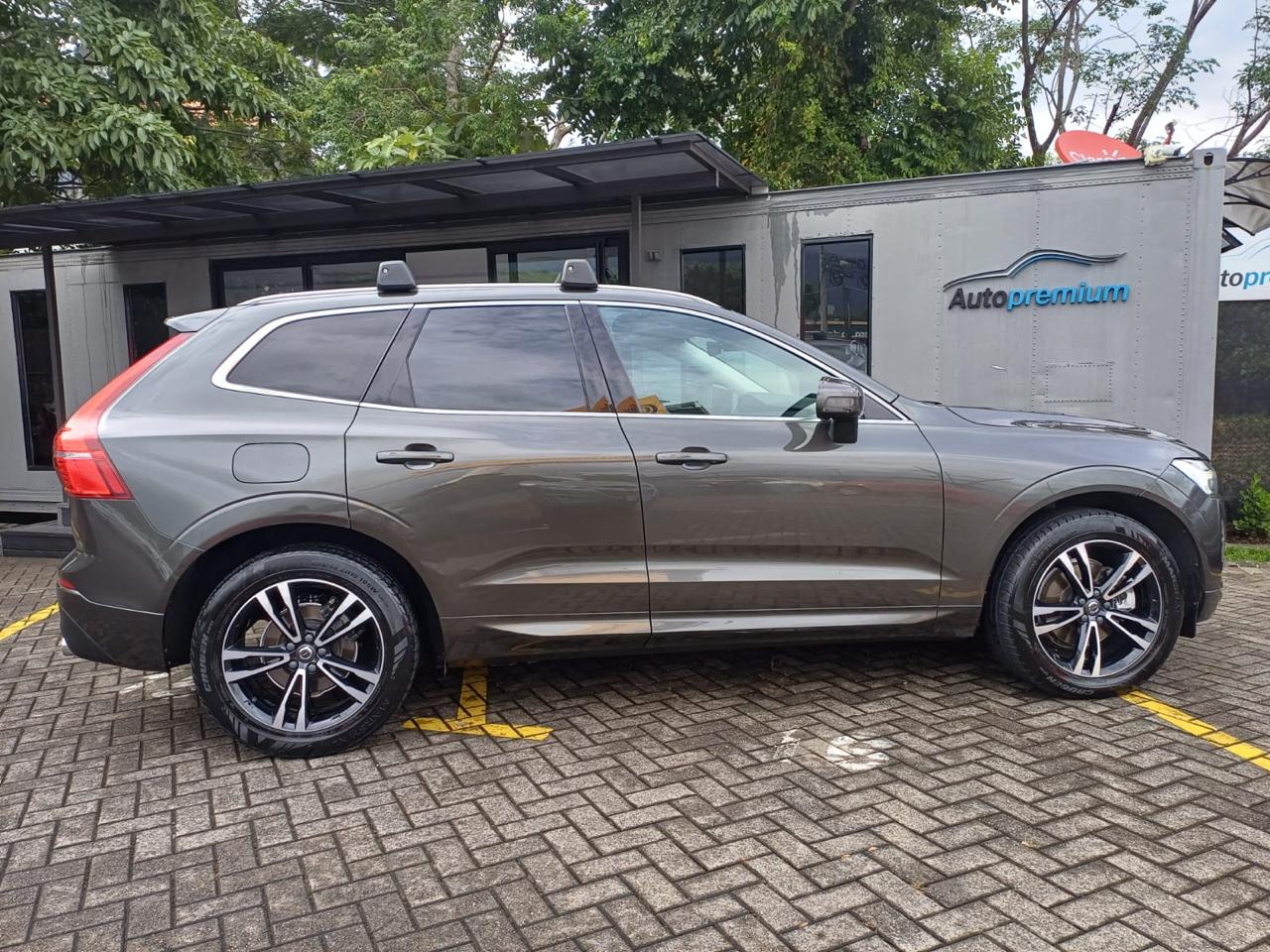 VOLVO XC60 T5