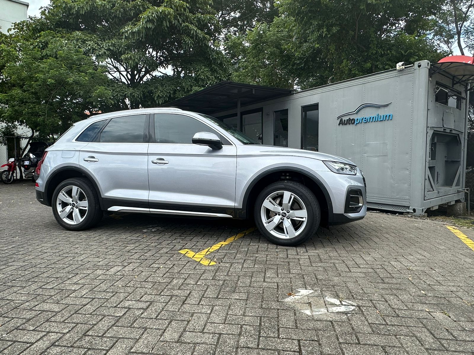 AUDI Q5