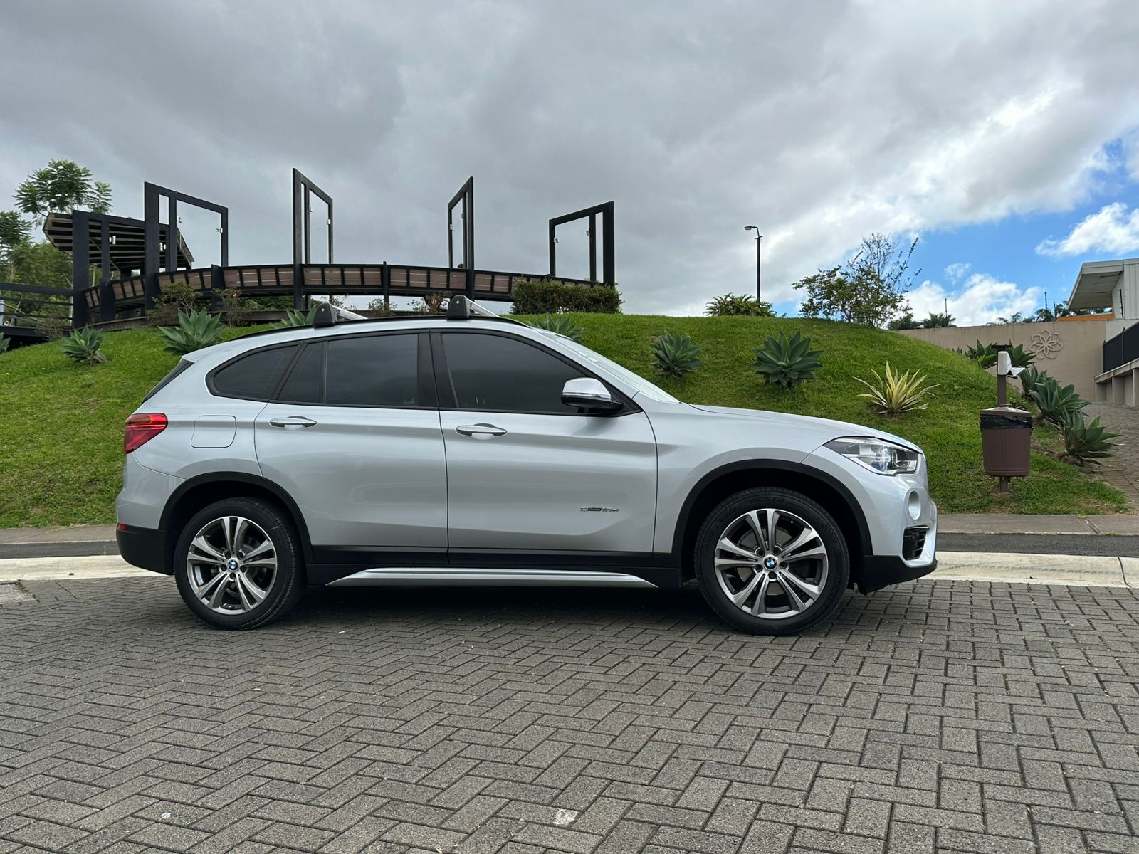 BMW X1 SPORT