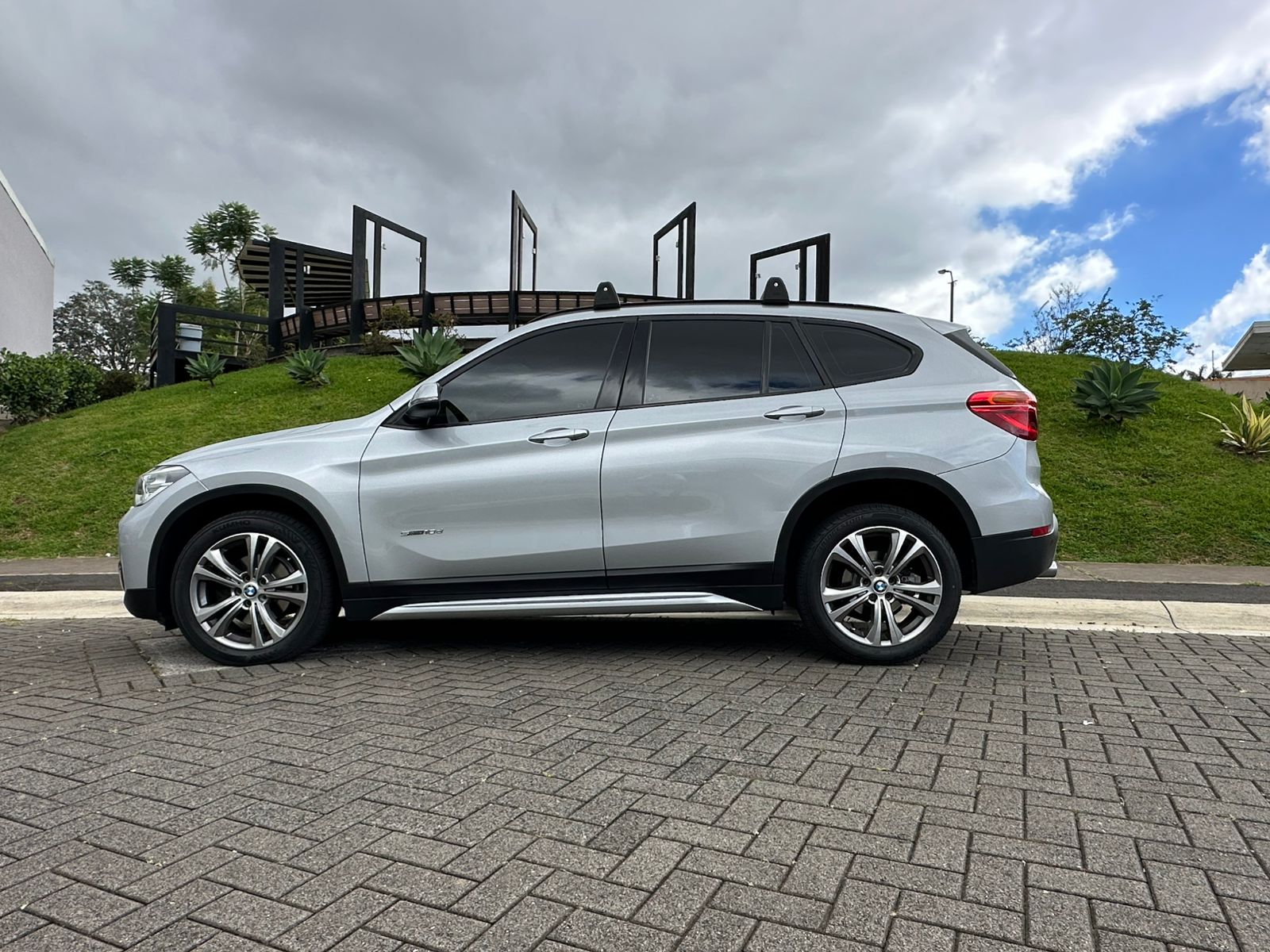 BMW X1 SPORT