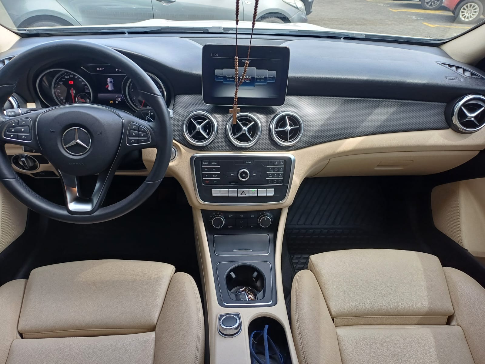 MERCEDES BENZ GLA 180