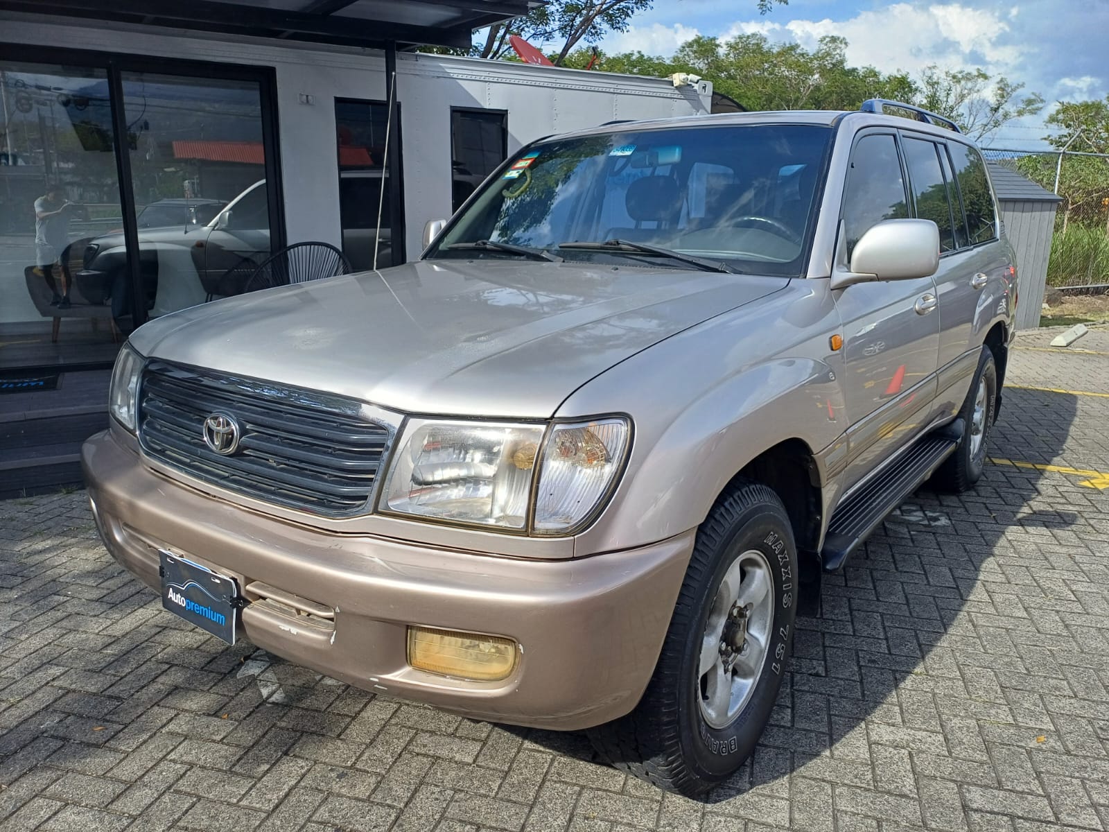 TOYOTA LAND CRUISER VX