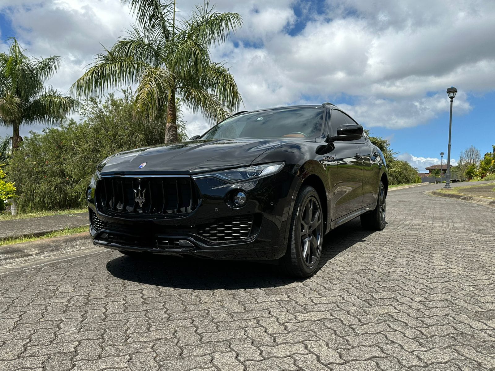 MASERATI LEVANTE Q4