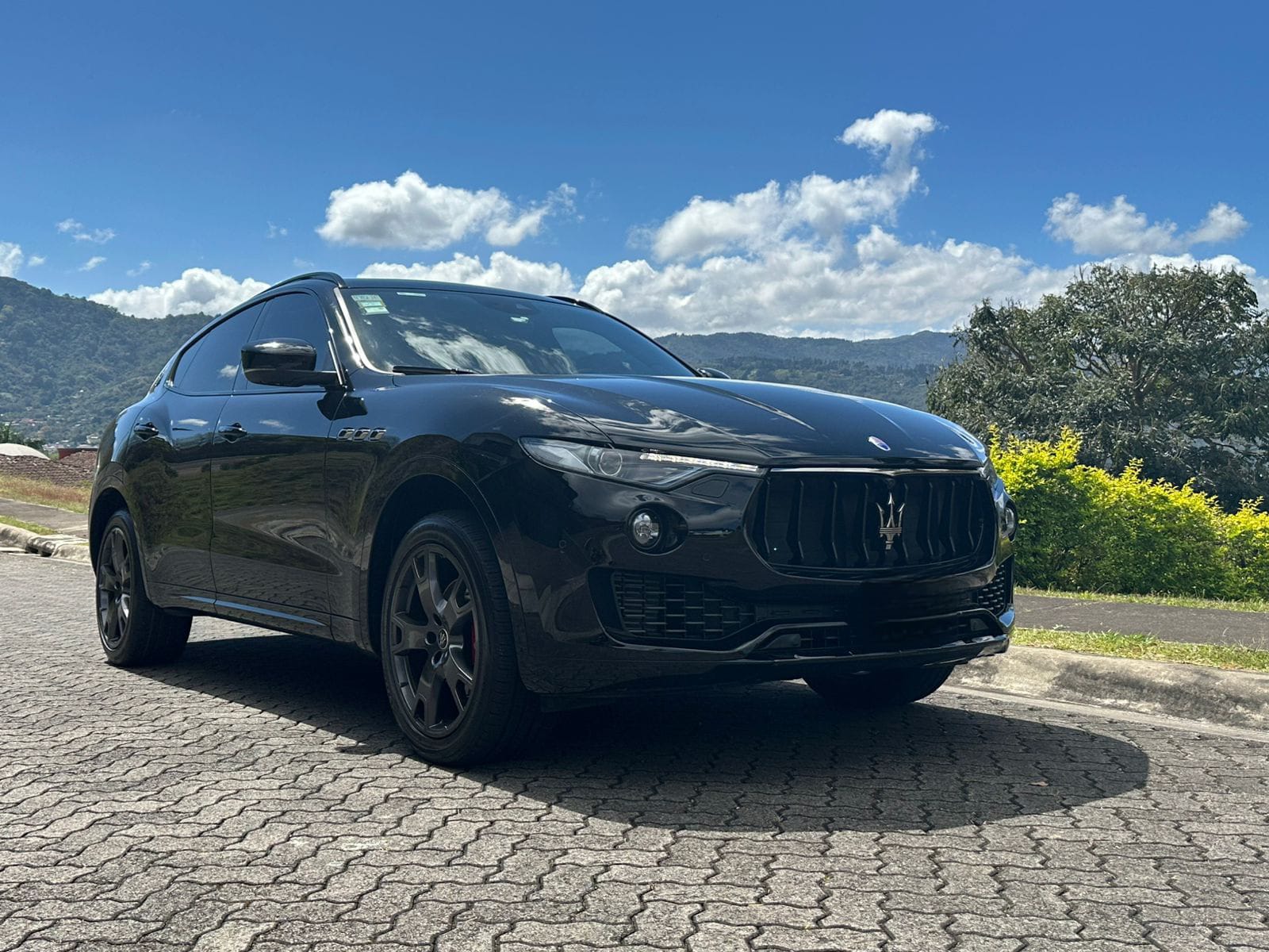 MASERATI LEVANTE Q4