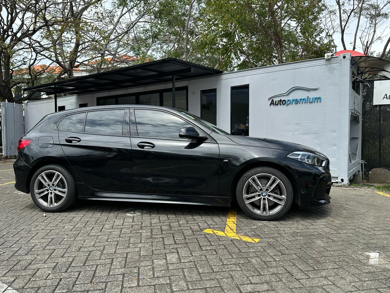 BMW 118i PAQUETE M