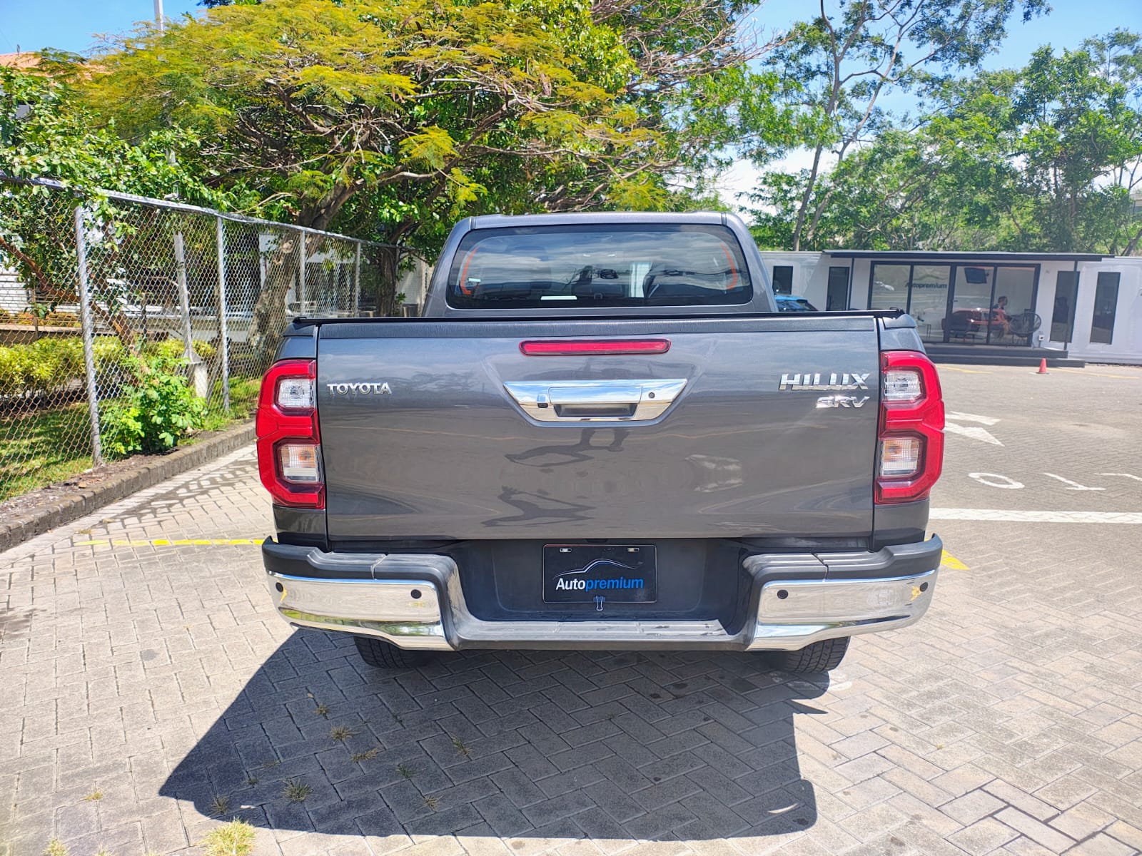 TOYOTA HILUX SRV