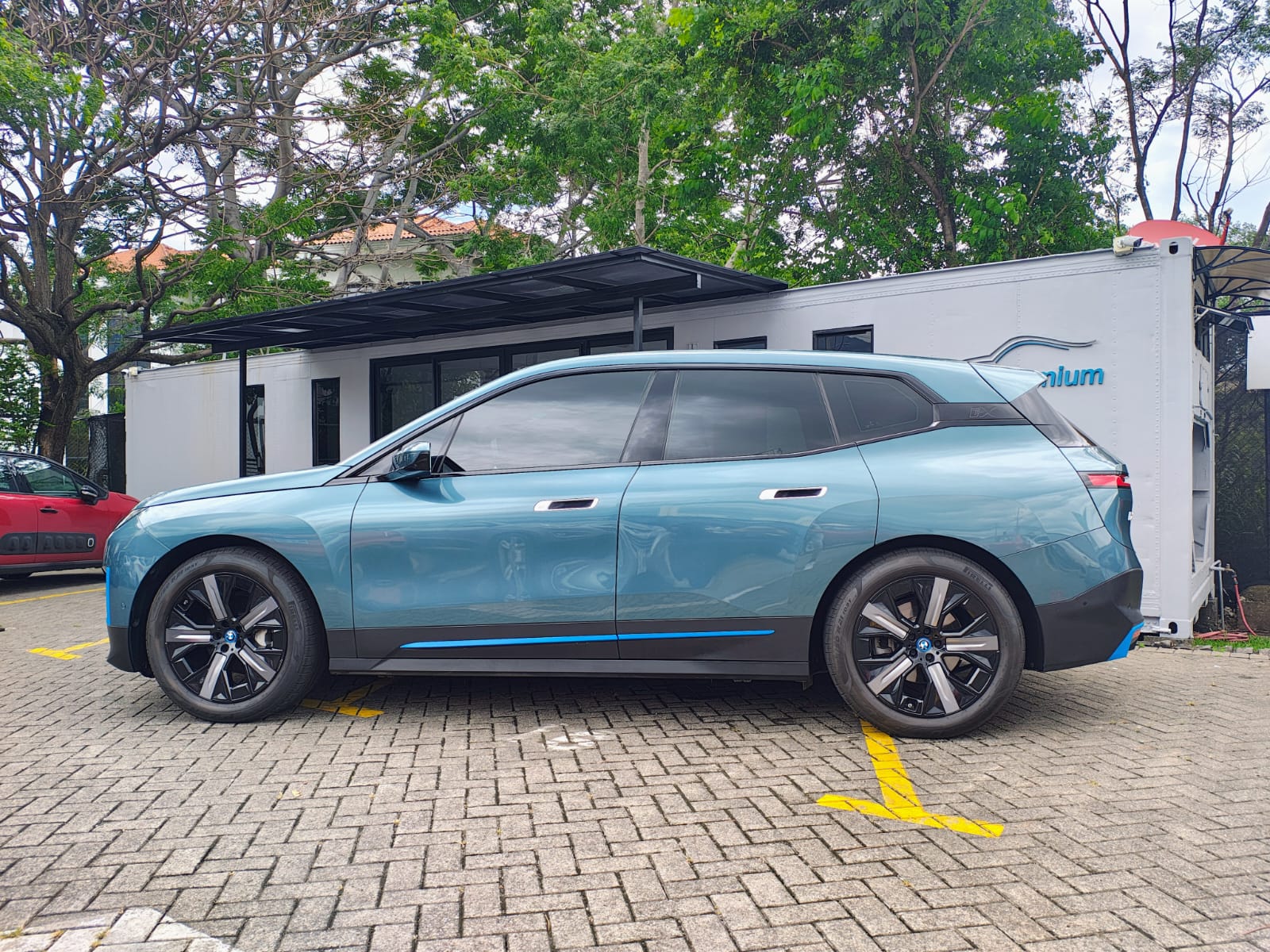 BMW iX X-DRIVE 40