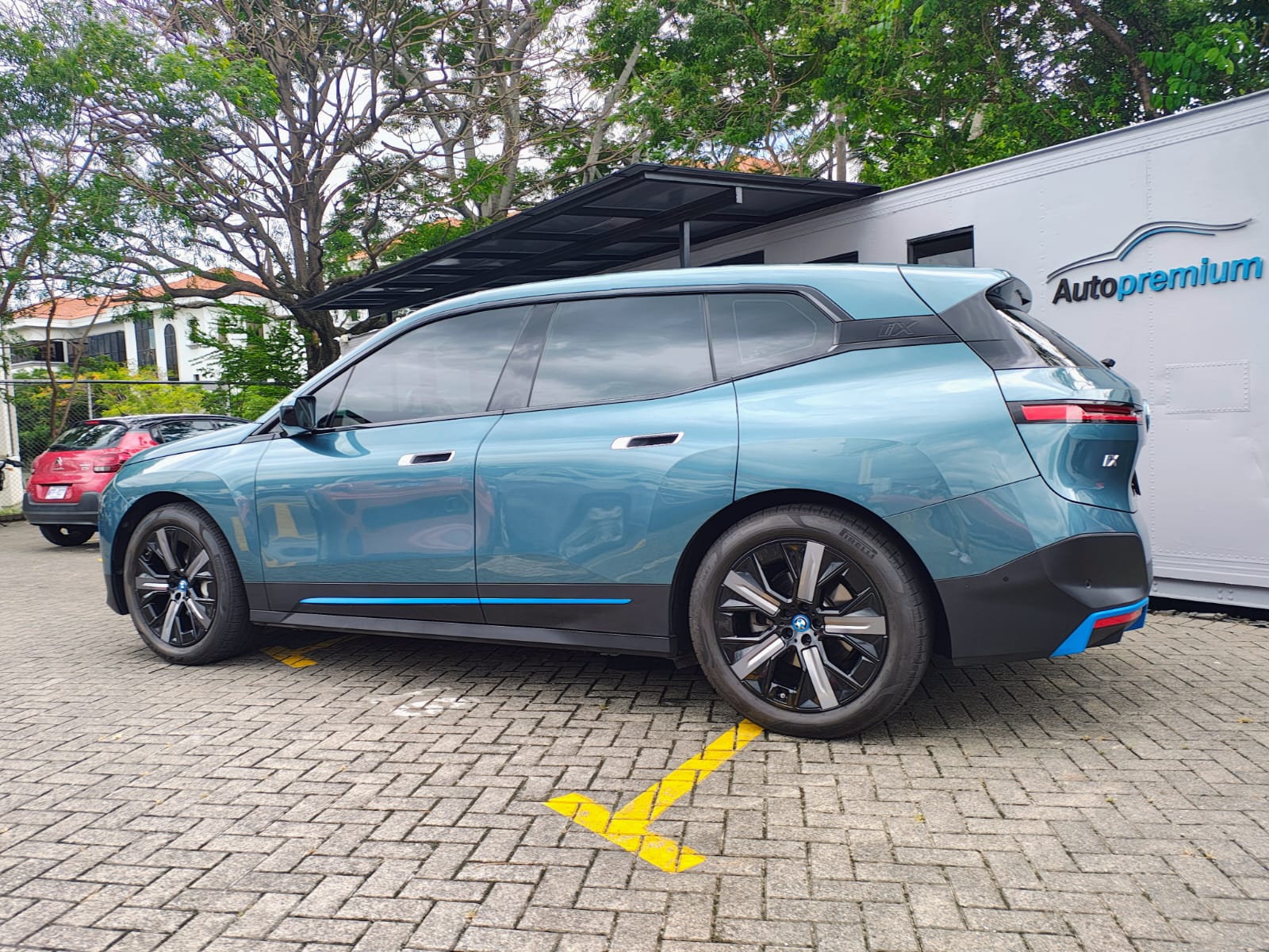 BMW iX X-DRIVE 40