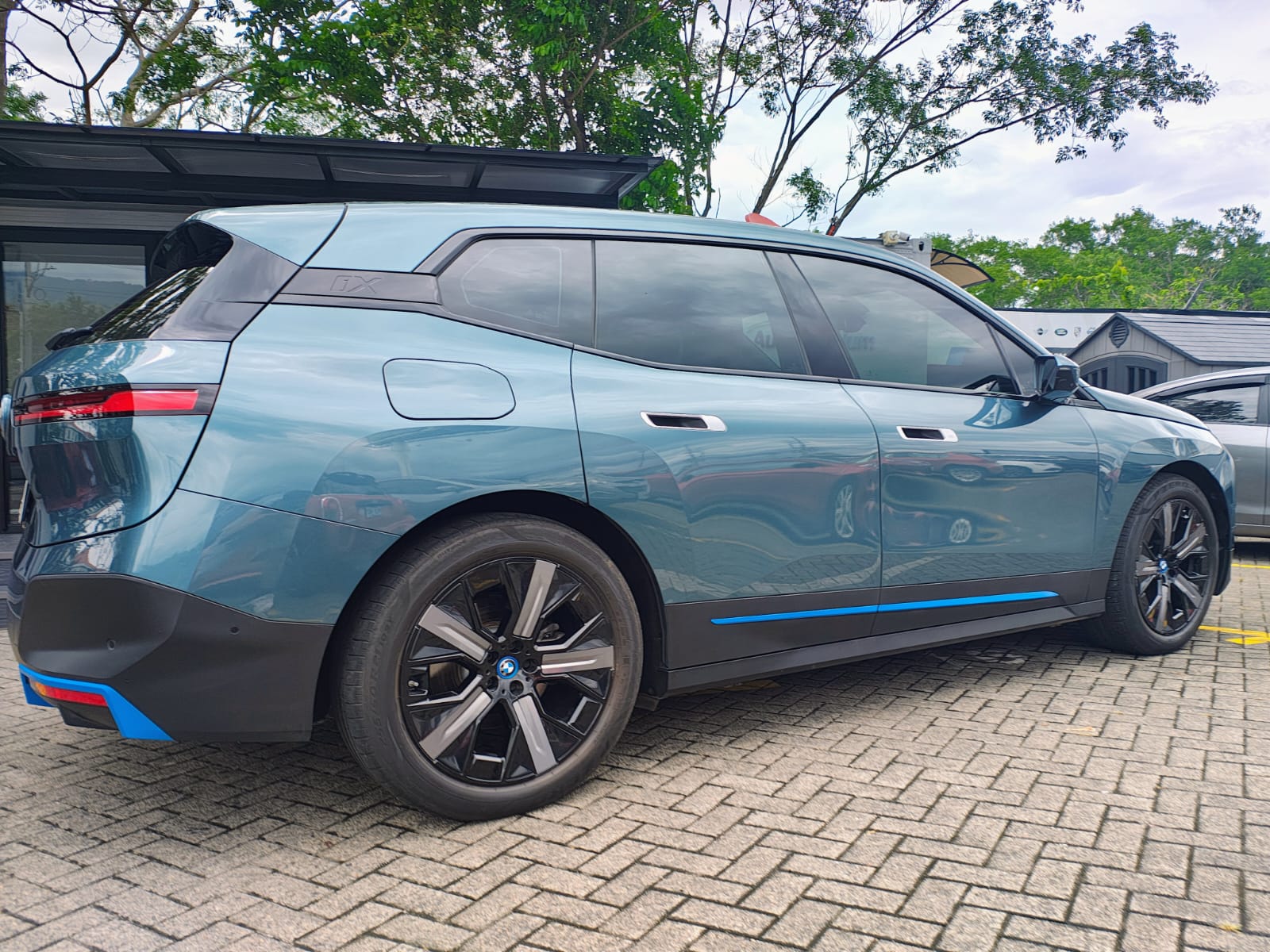 BMW iX X-DRIVE 40