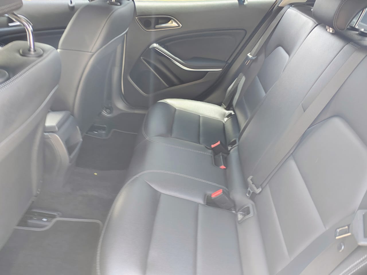 MERCEDES BENZ GLA 180