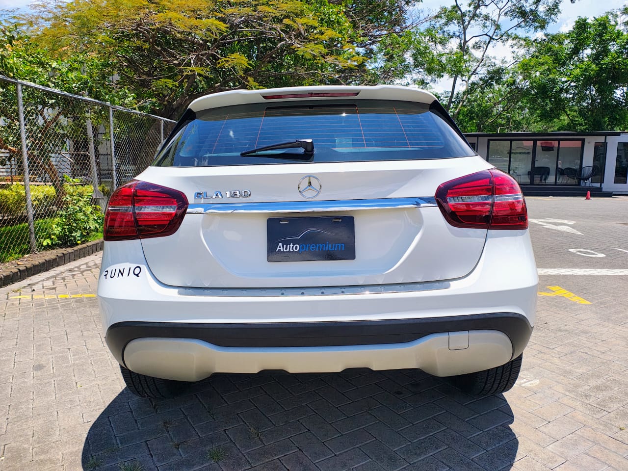 MERCEDES BENZ GLA 180