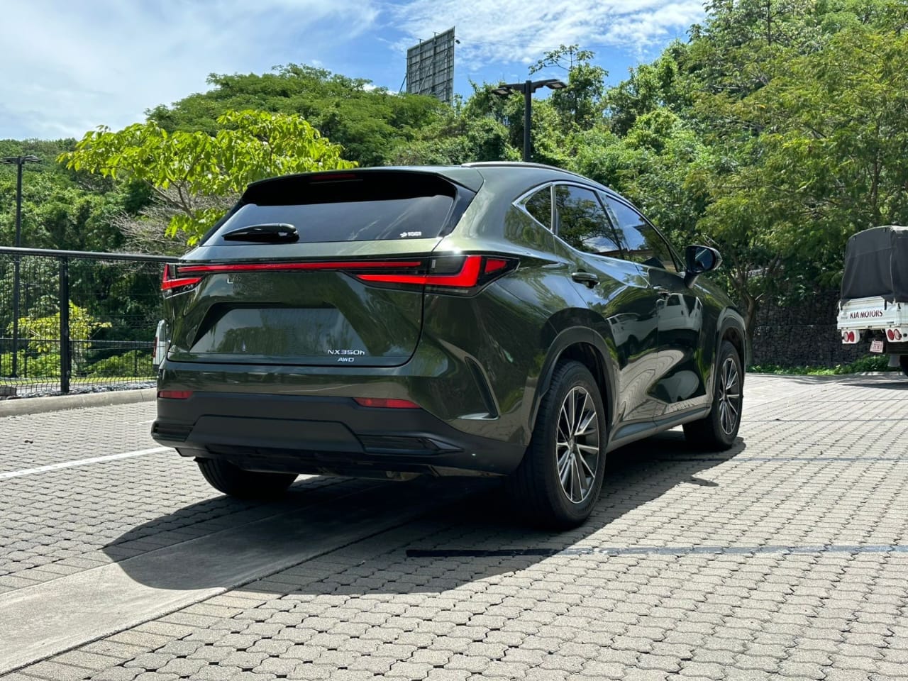 LEXUS NX350H