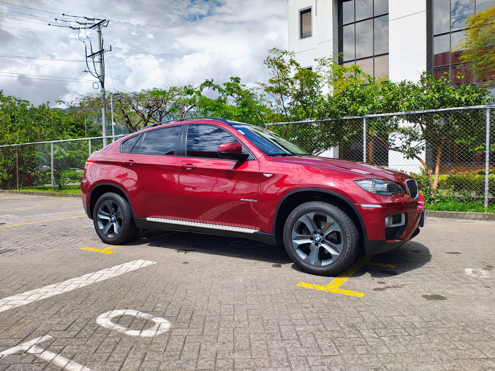 BMW X6