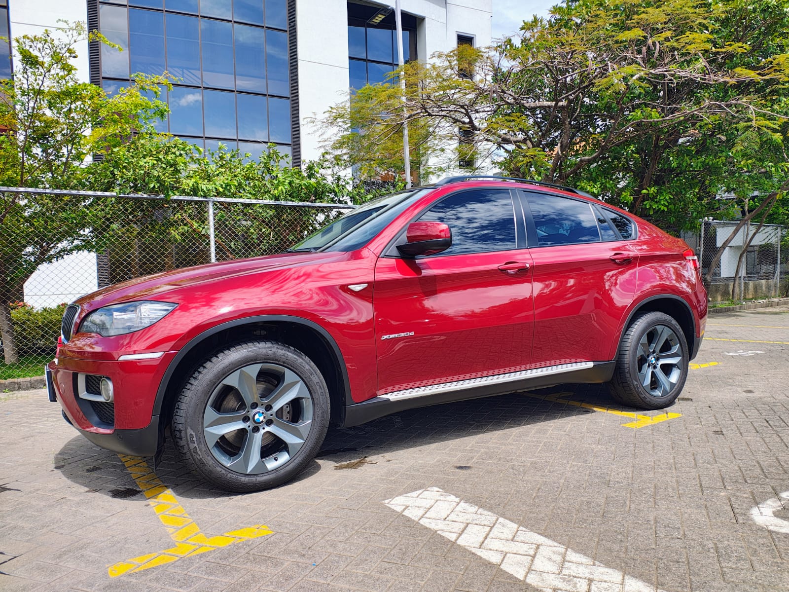 BMW X6