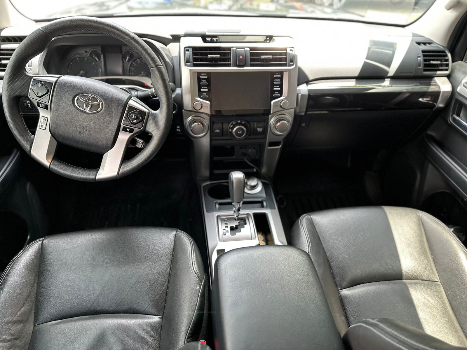 TOYOTA 4 RUNNER SR5