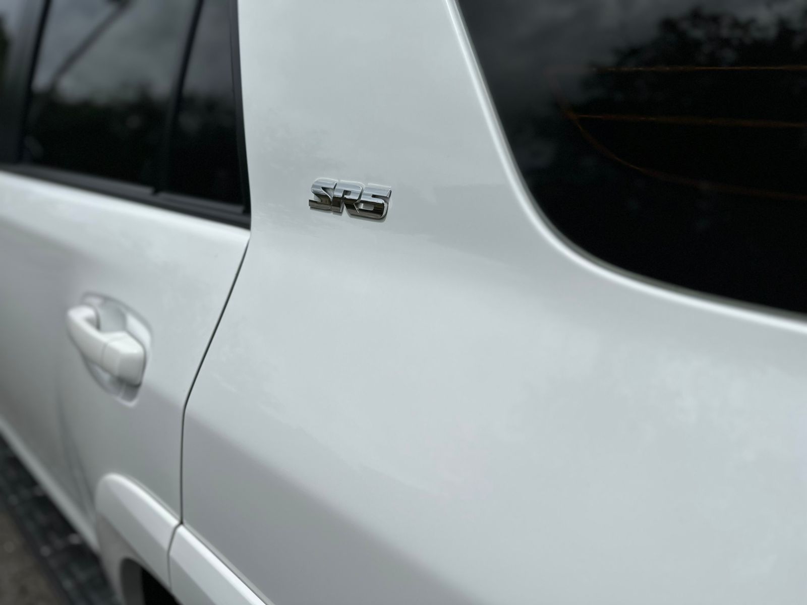 TOYOTA 4 RUNNER SR5