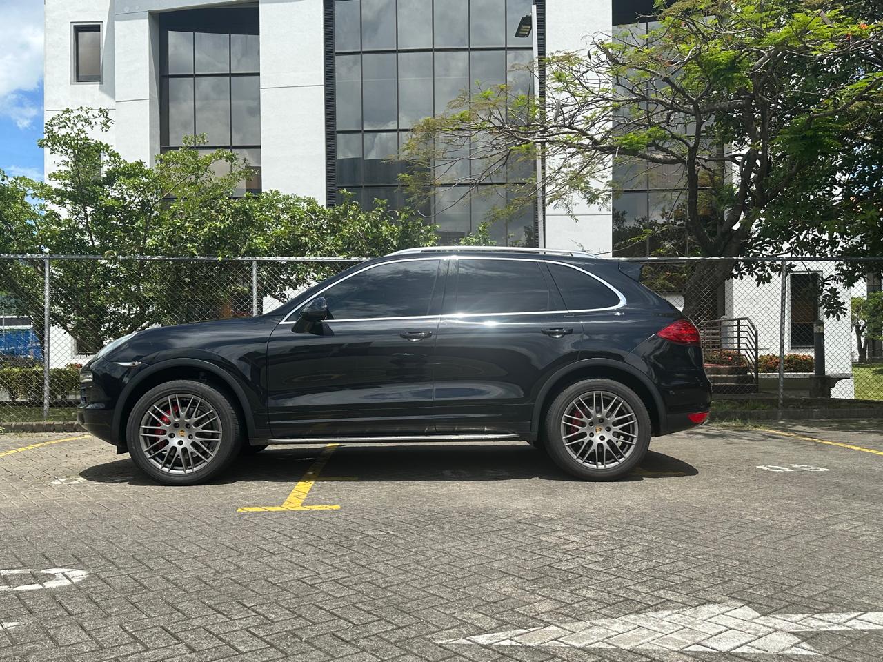 PORSCHE CAYENNE S