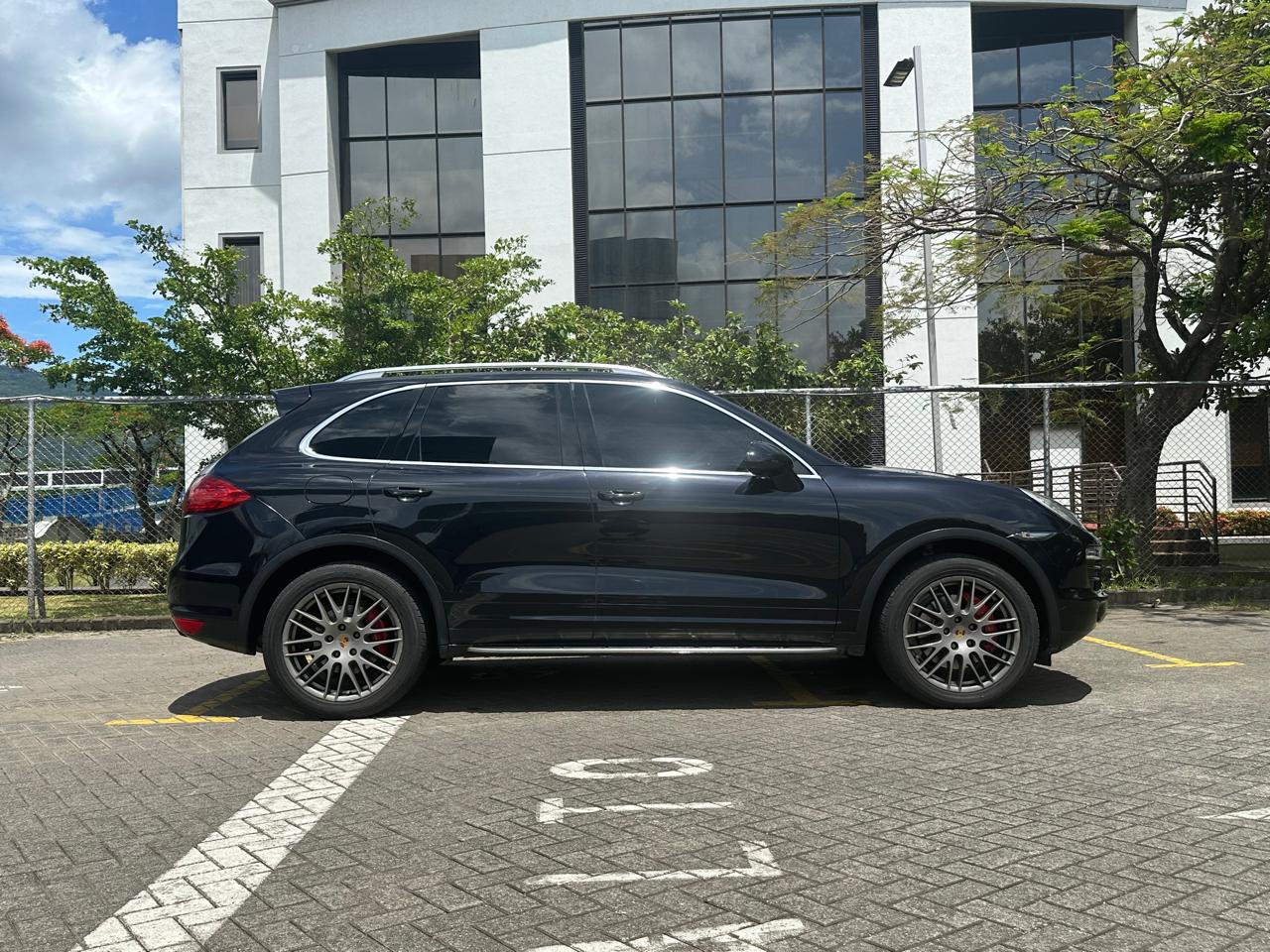 PORSCHE CAYENNE S