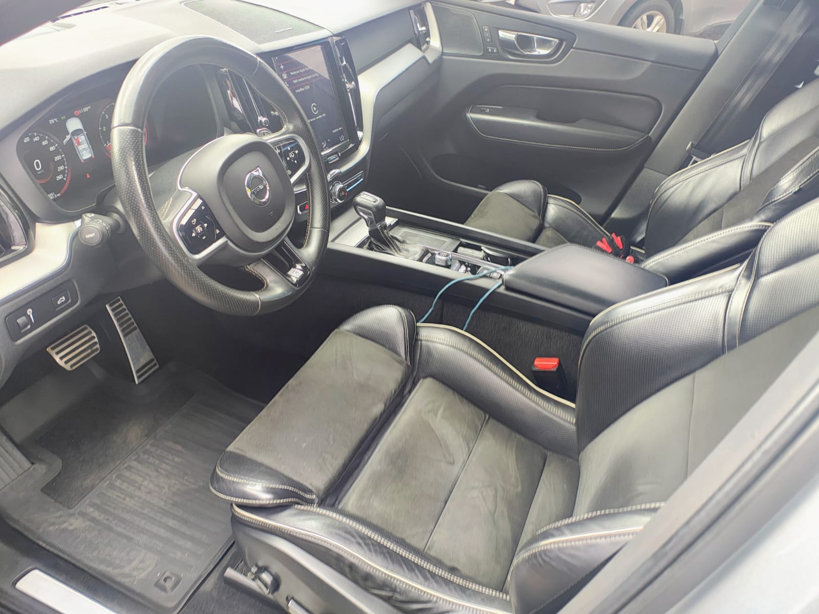 VOLVO XC60 T6