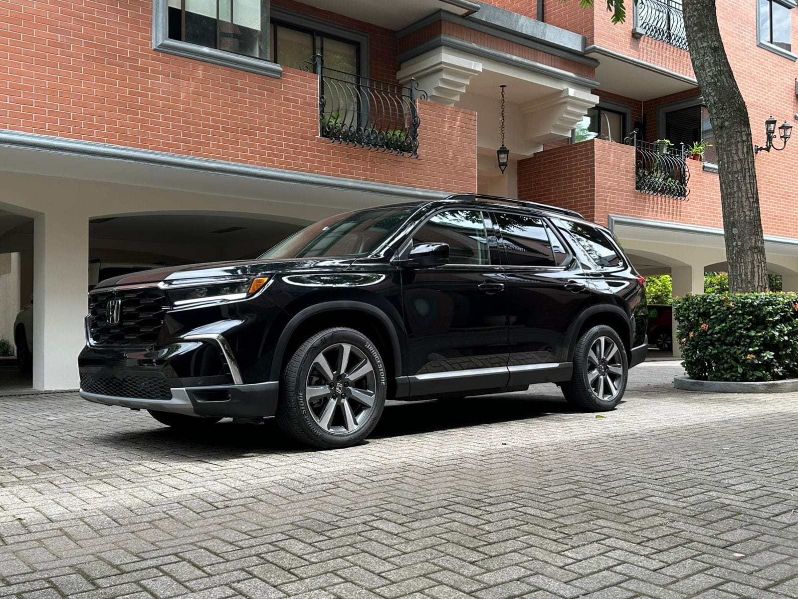 HONDA PILOT ELITE