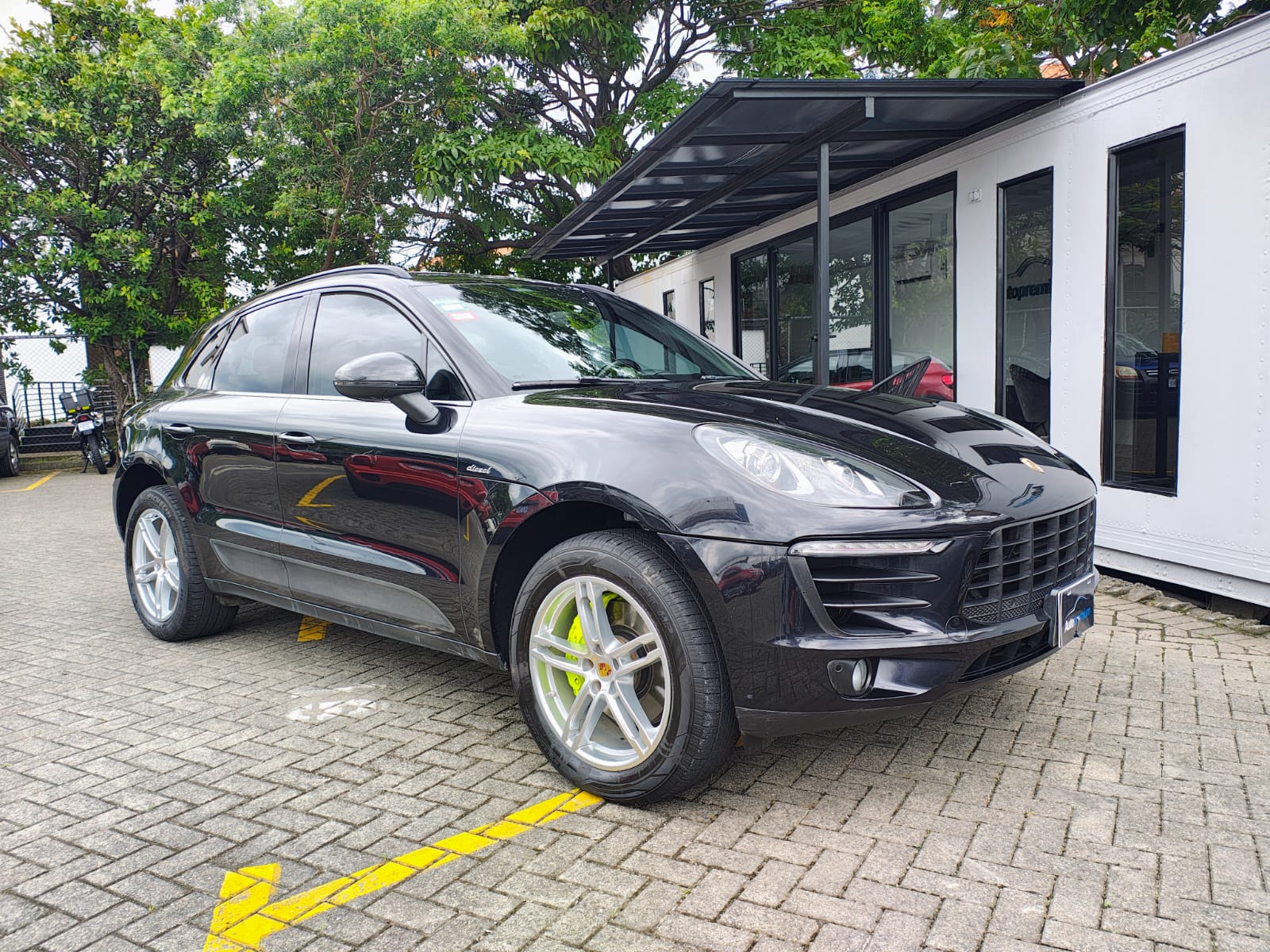 PORSCHE MACAN S