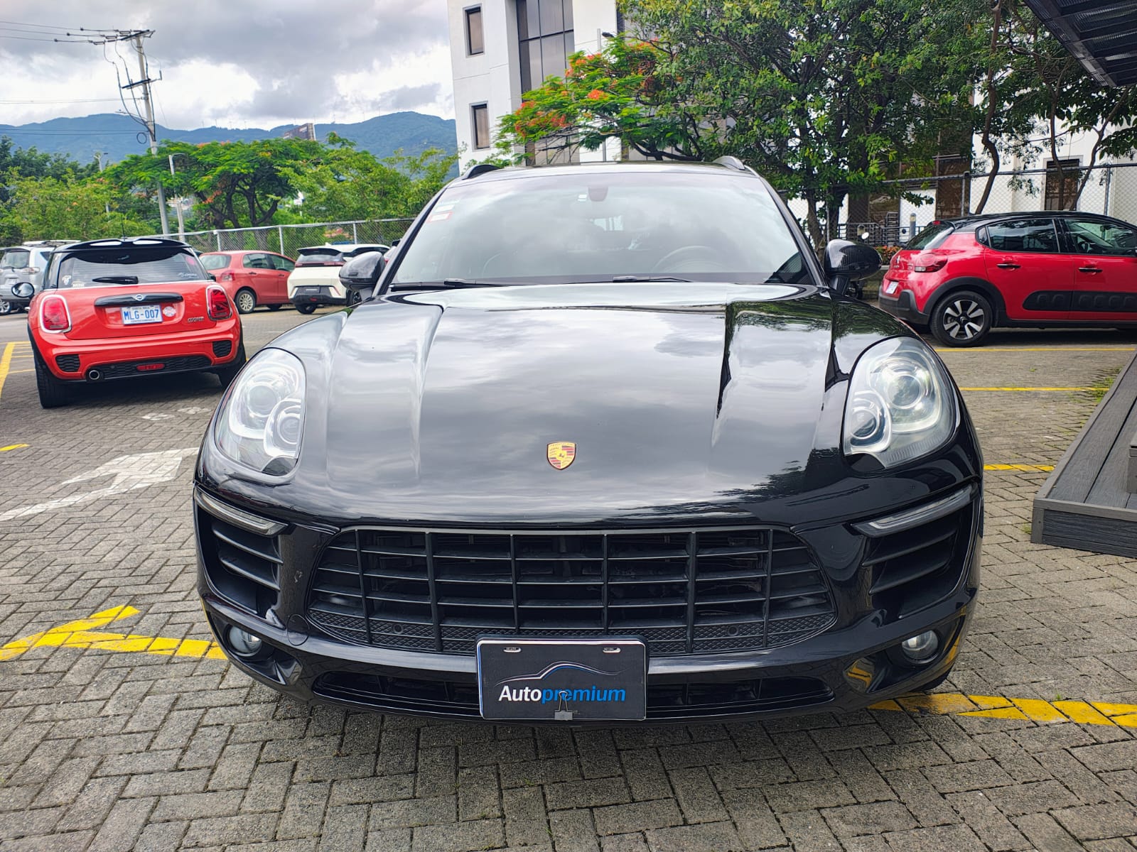 PORSCHE MACAN S