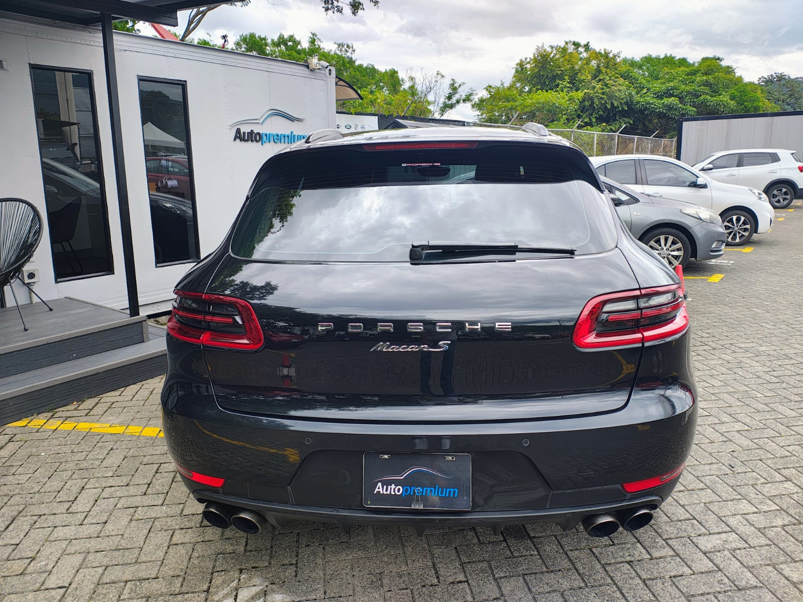 PORSCHE MACAN S