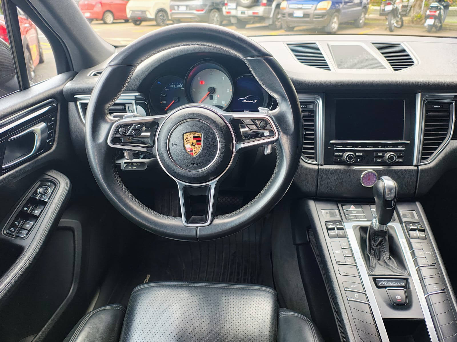 PORSCHE MACAN S