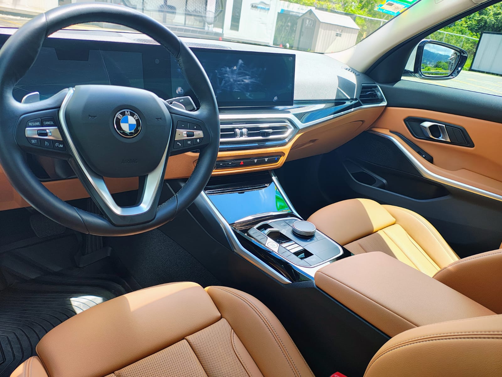 BMW 320i