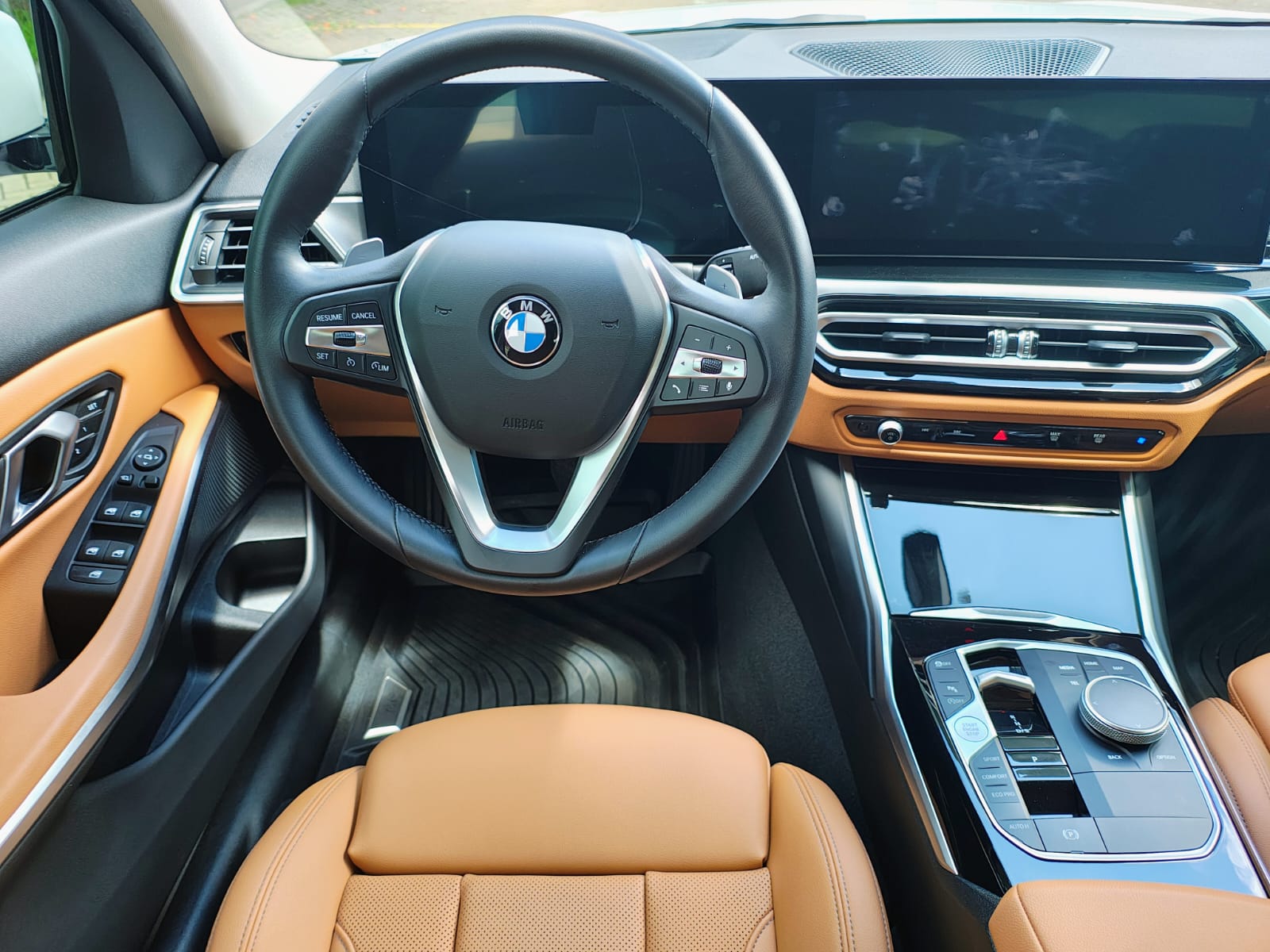 BMW 320i