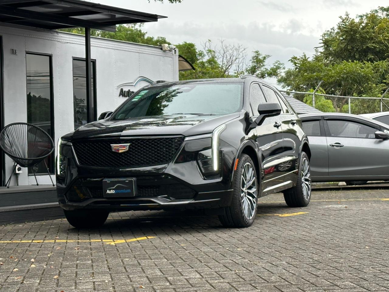 CADILLAC XT4 SPORT