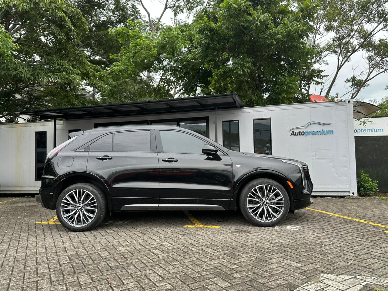 CADILLAC XT4 SPORT