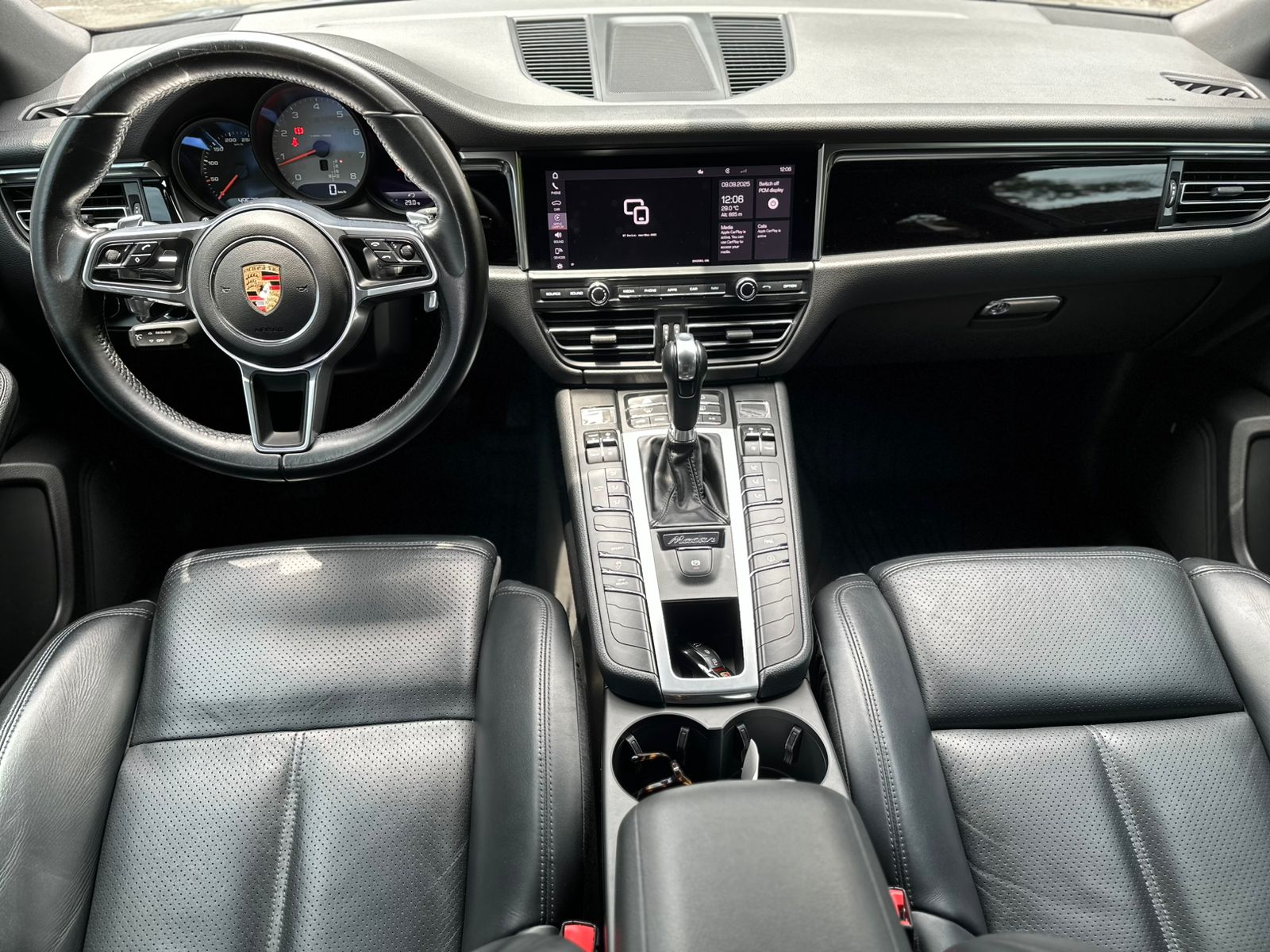 PORSCHE MACAN S