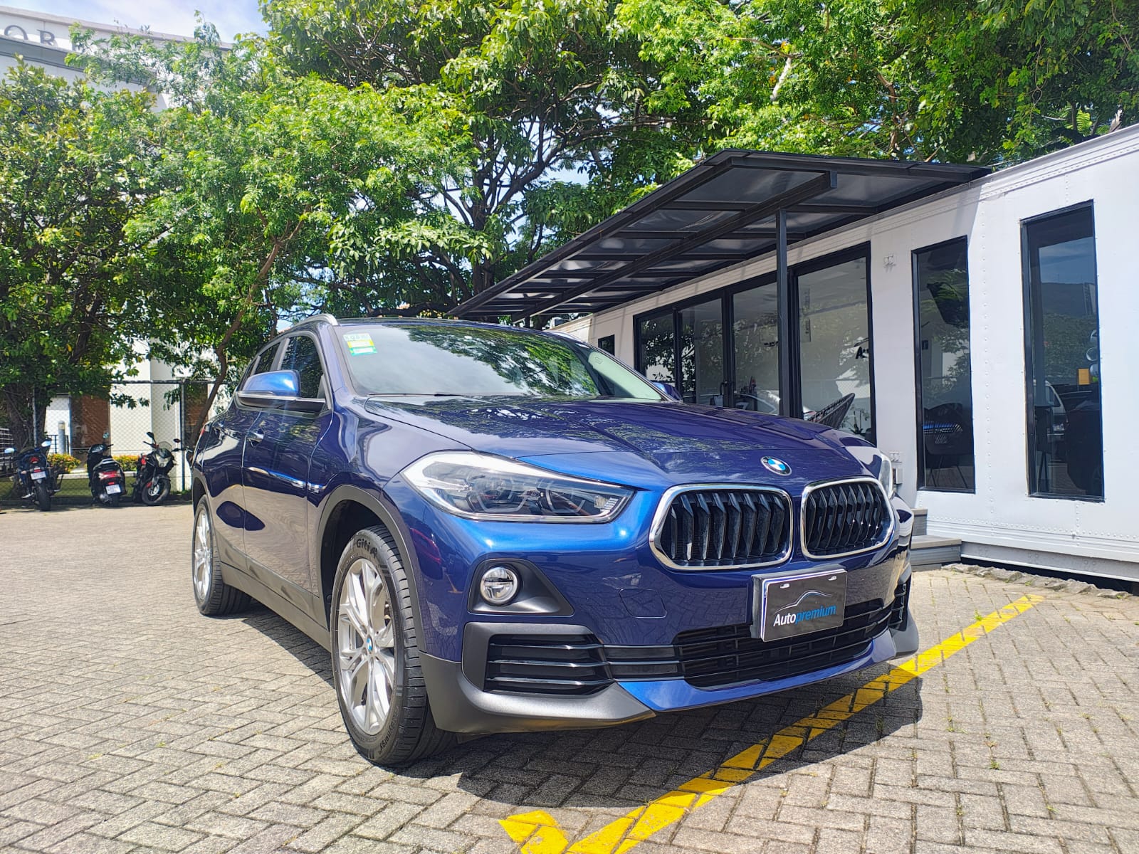 BMW X2