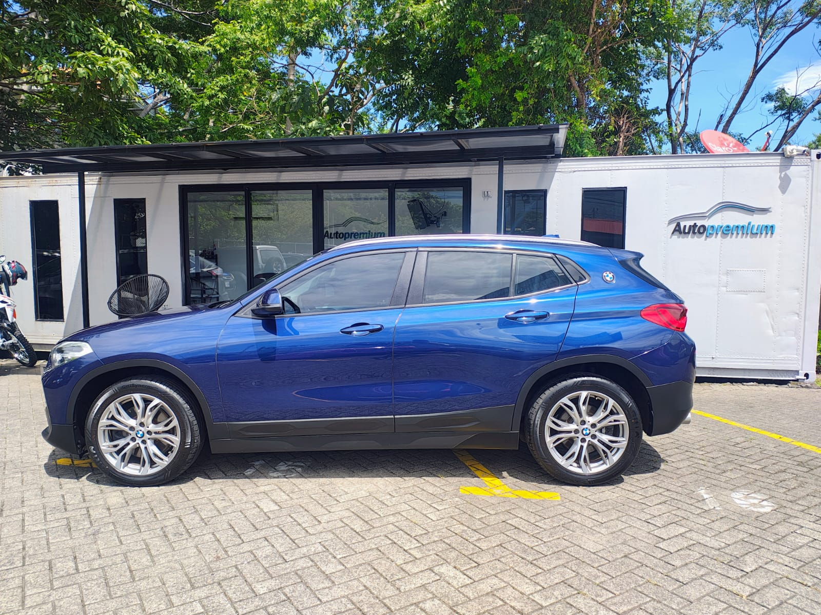 BMW X2