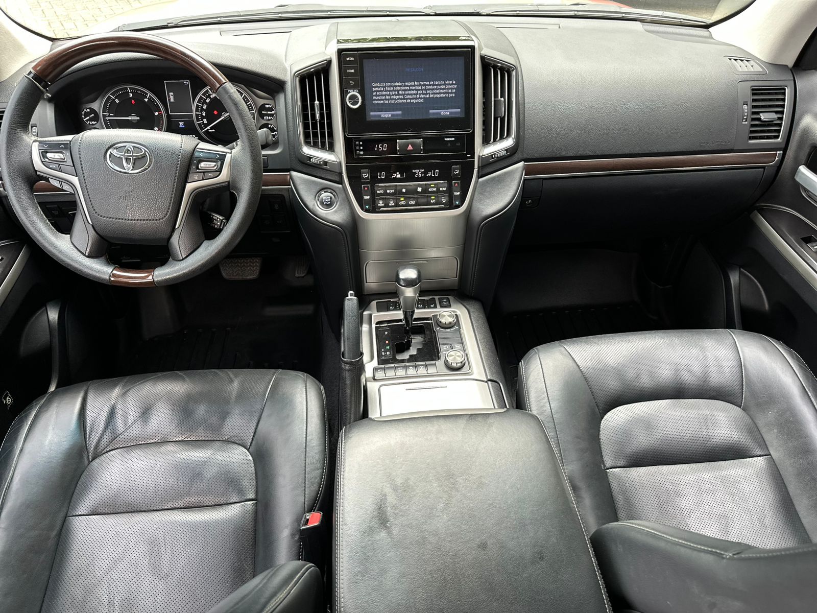 TOYOTA LAND CRUISER VX