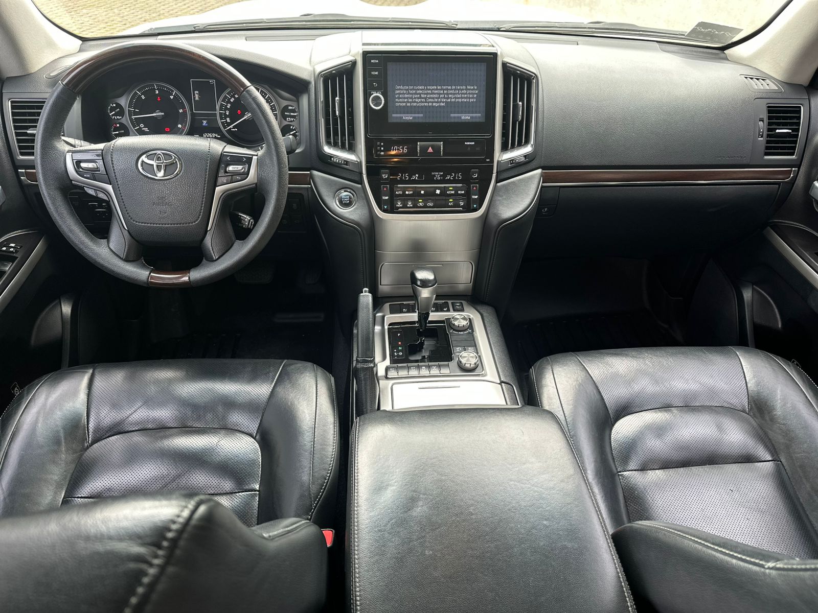 TOYOTA LAND CRUISER VX