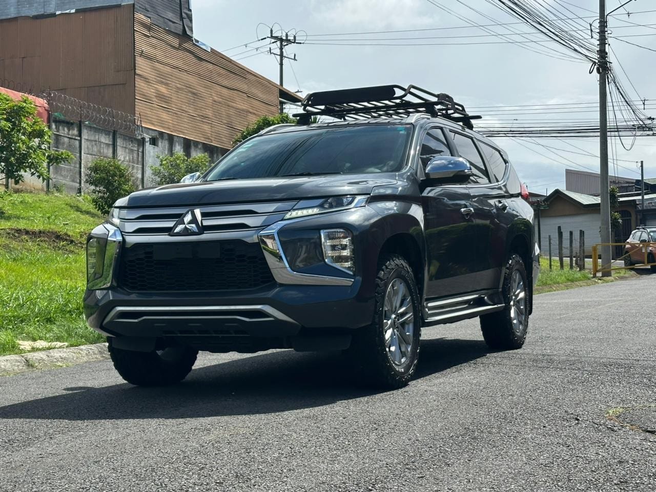 MITSUBISHI MONTERO SPORT