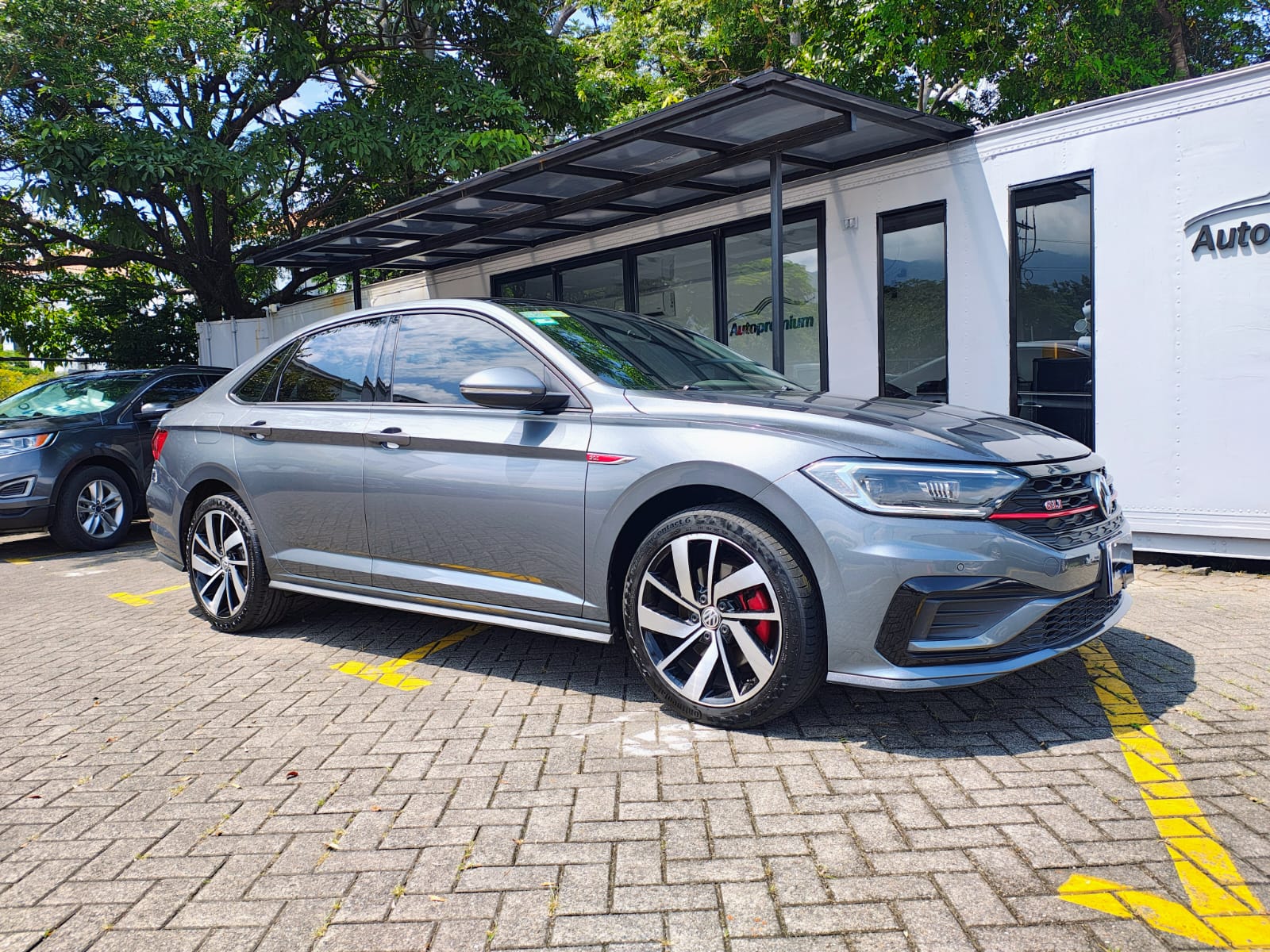 VOLKSWAGEN JETTA GLI