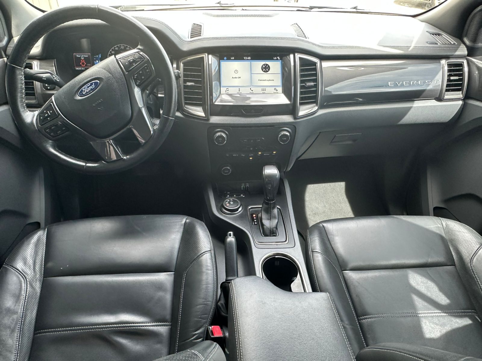 FORD EVEREST TITANIUM