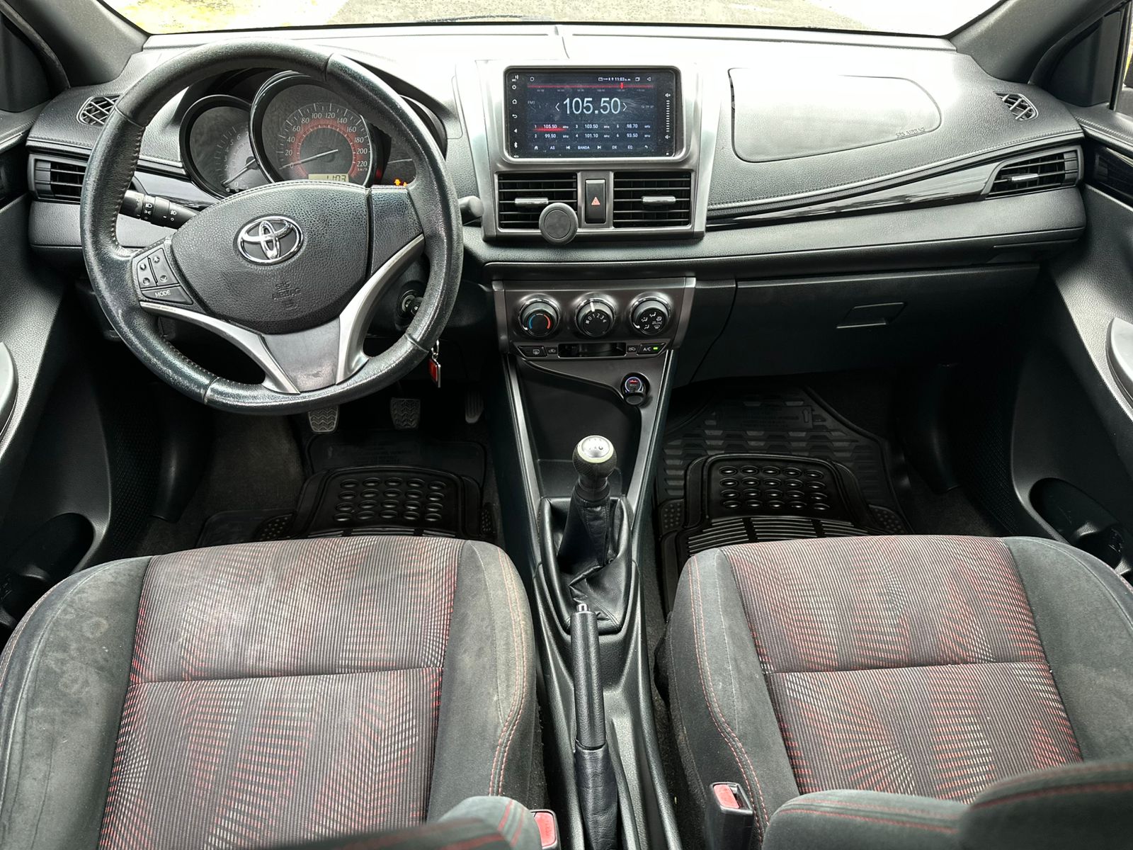 TOYOTA YARIS S