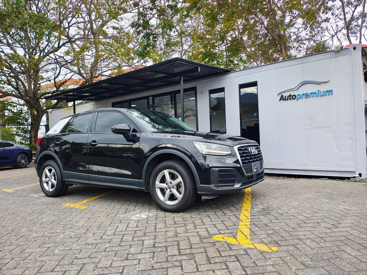AUDI Q2